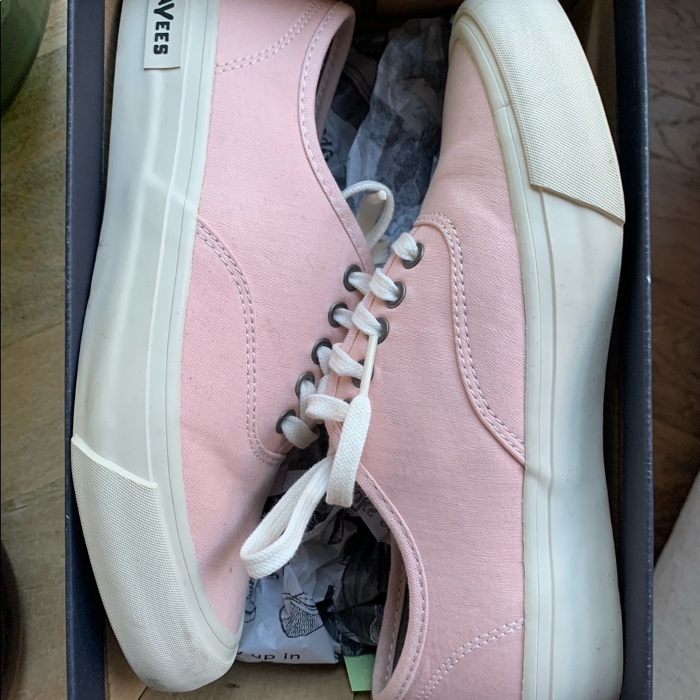 NIB Seavees Legend Sneaker Pale Pink twill 6.5